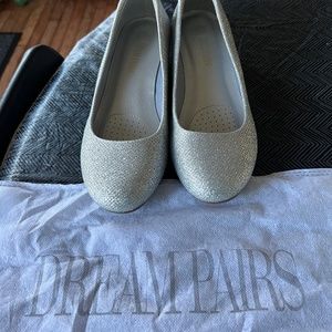 Dream Pairs Sparkly Wedge Dress Shoe